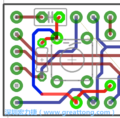 為了要?jiǎng)?chuàng)造一個(gè)電路通道，首先要先點(diǎn)擊重置開關(guān)的連結(jié)點(diǎn)進(jìn)行布線，在電路板的背面繪制線路直到其它線路前的乾淨(jìng)區(qū)域。