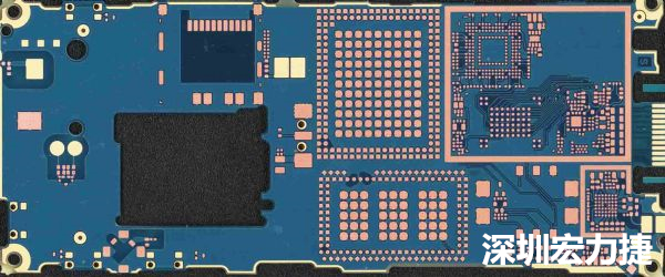 手機可用的PCB空間相當(dāng)小，而1片式的設(shè)計是節(jié)省成本的作法，如何做到區(qū)隔不同子系統(tǒng)、降低雜訊干擾，是設(shè)計關(guān)鍵。