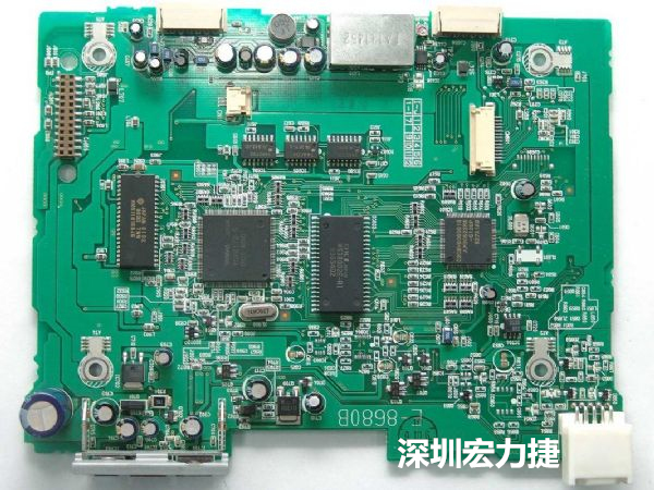 大面積PCB若電子元器件數(shù)量多、重量較重，板材強(qiáng)度不夠時(shí)容易產(chǎn)生PCB中央部凹陷問(wèn)題。