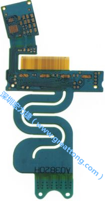 針對需要大幅撓曲應用的特殊結構造型，F(xiàn)PCB可進行彈性雷射裁型，讓FPCB材料的撓曲能力更佳。