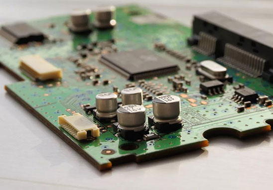 PCB制板工藝中的過孔塞油是什么意思？